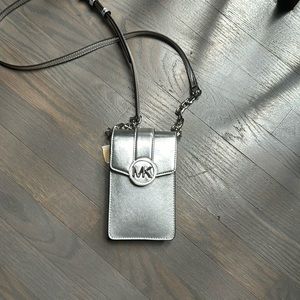 Michael Kors phone cross body